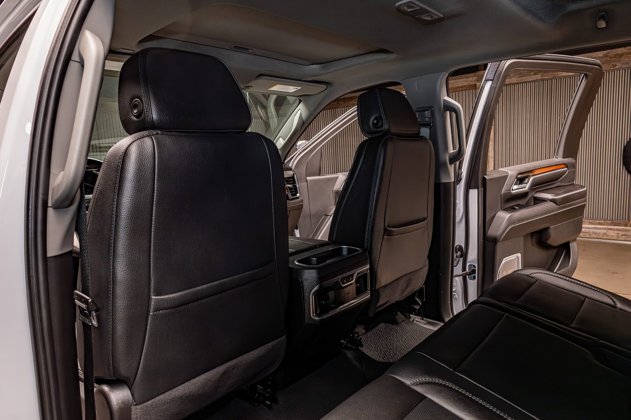 Used 2025 GMC Sierra 3500 Denali w/ Denali Reserve Package image 25