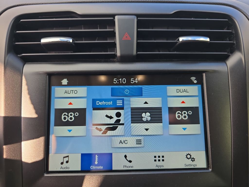 Used 2018 Ford Fusion SE w/ Equipment Group 201A image 28