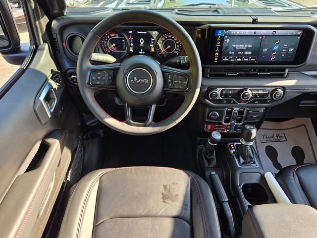Used 2024 Jeep Wrangler Unlimited Rubicon w/ Convenience Group AWD/4WD image 10