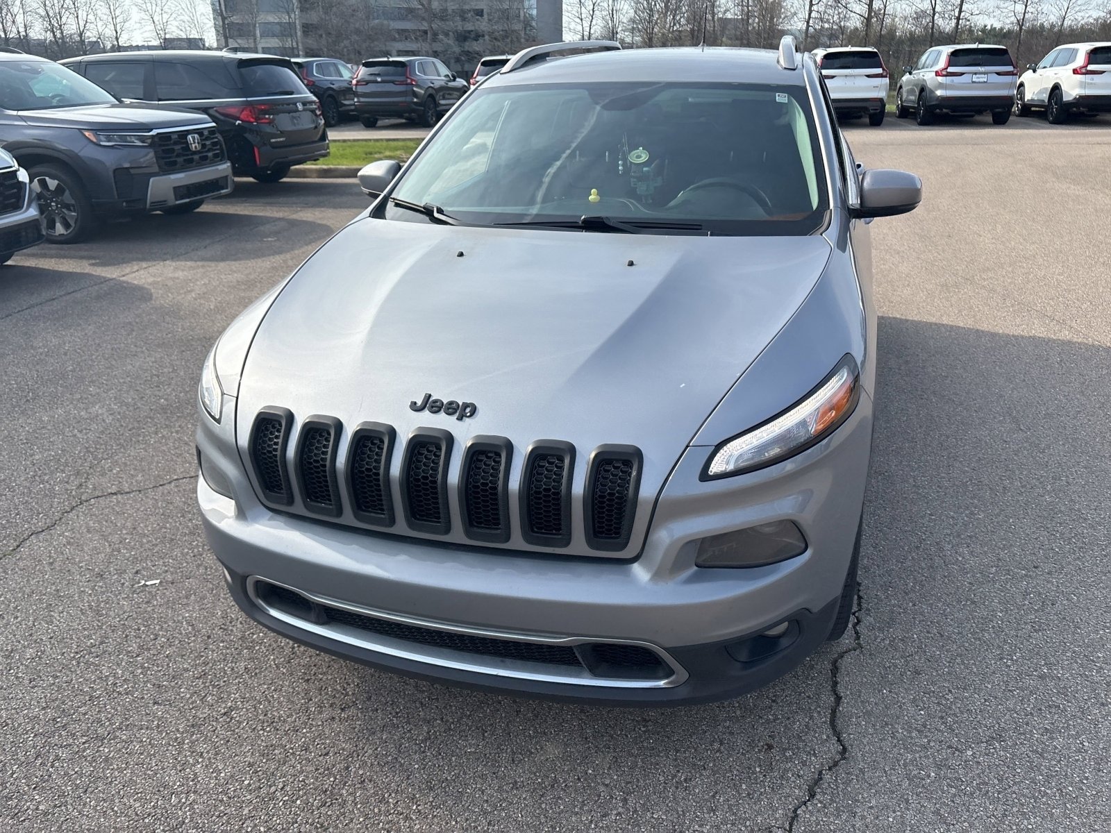 Used 2016 Jeep Cherokee Limited image 14