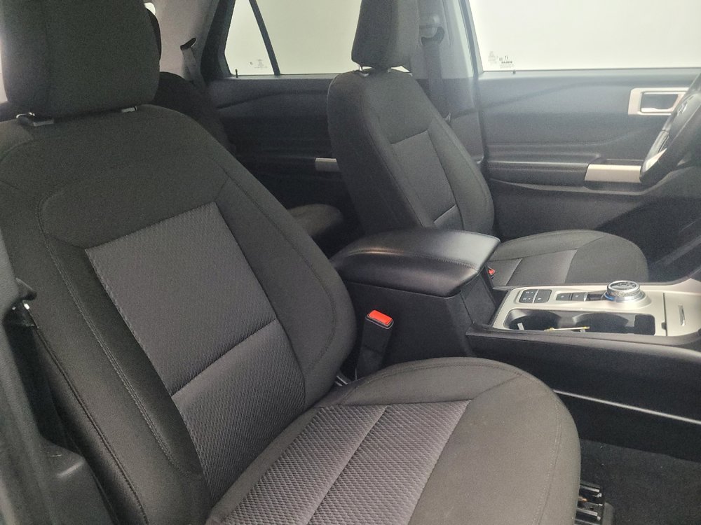 Used 2022 Ford Explorer XLT image 21
