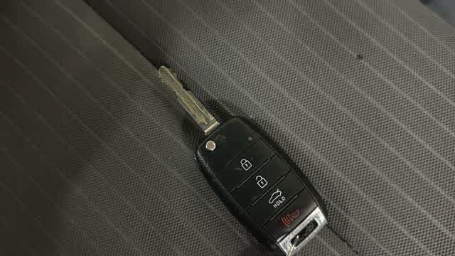 Used 2017 Kia Forte LX w/ LX Popular Package FWD image 33