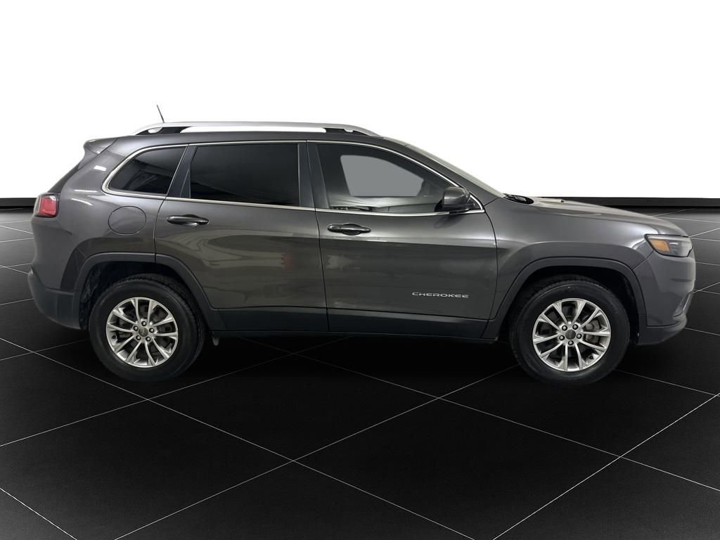 Used 2019 Jeep Cherokee Latitude Plus image 6