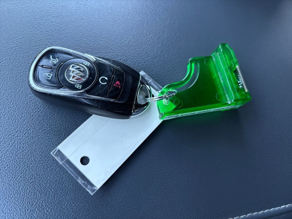 Used 2022 Buick Enclave Premium image 33