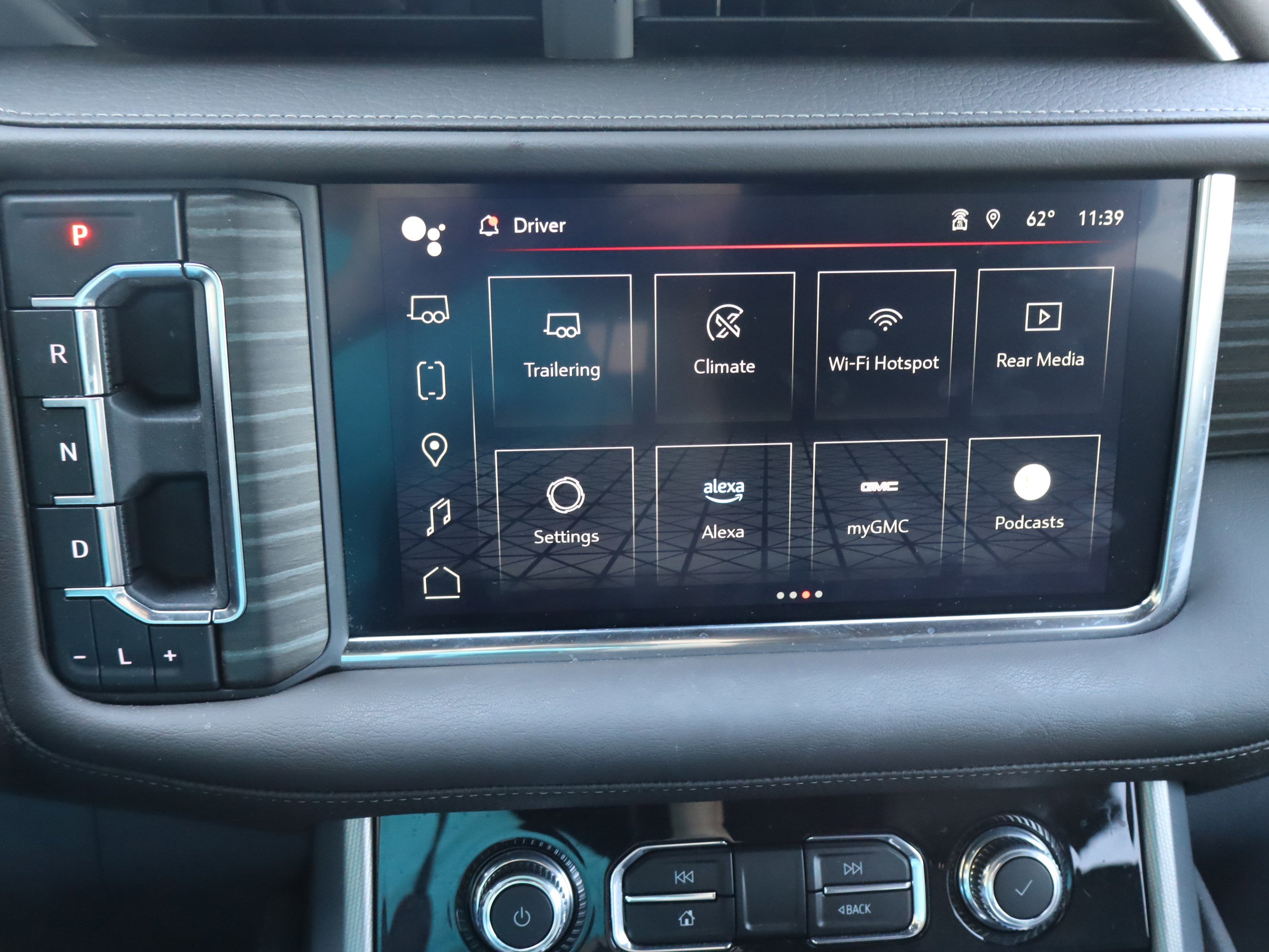 Certified 2024 GMC Yukon XL Denali w/ Advanced Technology Package image 29