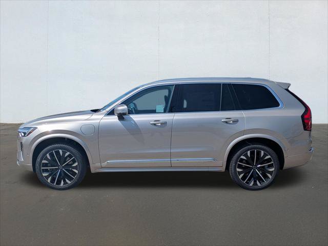 New 2026 Volvo XC90 T8 Plus w/ Protection Package AWD/4WD image 3
