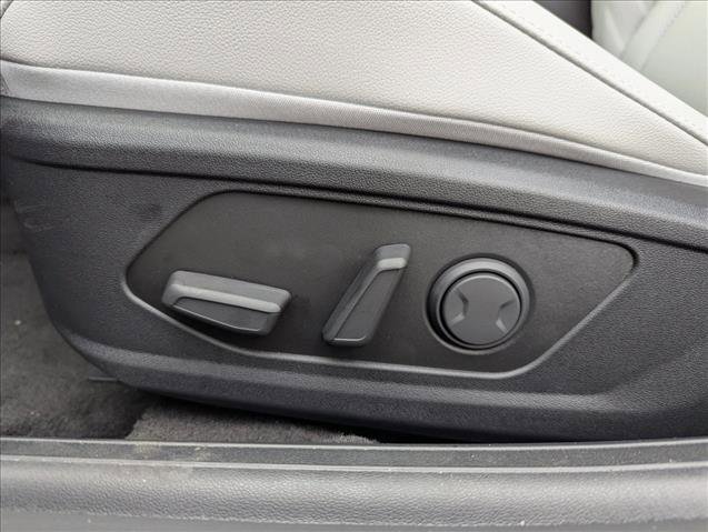 New 2026 Hyundai Elantra Limited image 11