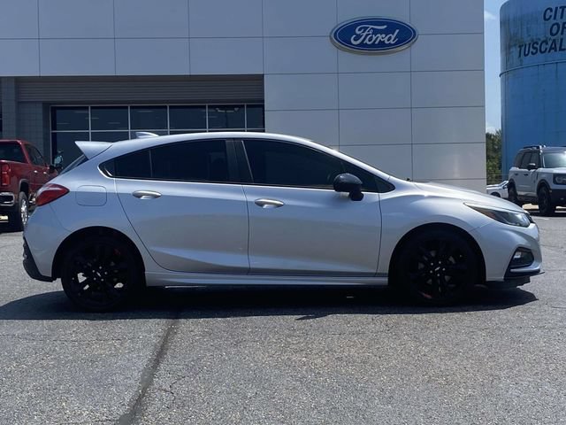 Used 2018 Chevrolet Cruze LT w/ Redline Edition FWD image 2