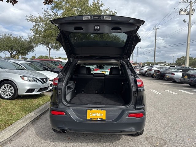 Used 2016 Jeep Cherokee Latitude w/ Comfort/Convenience Group image 17