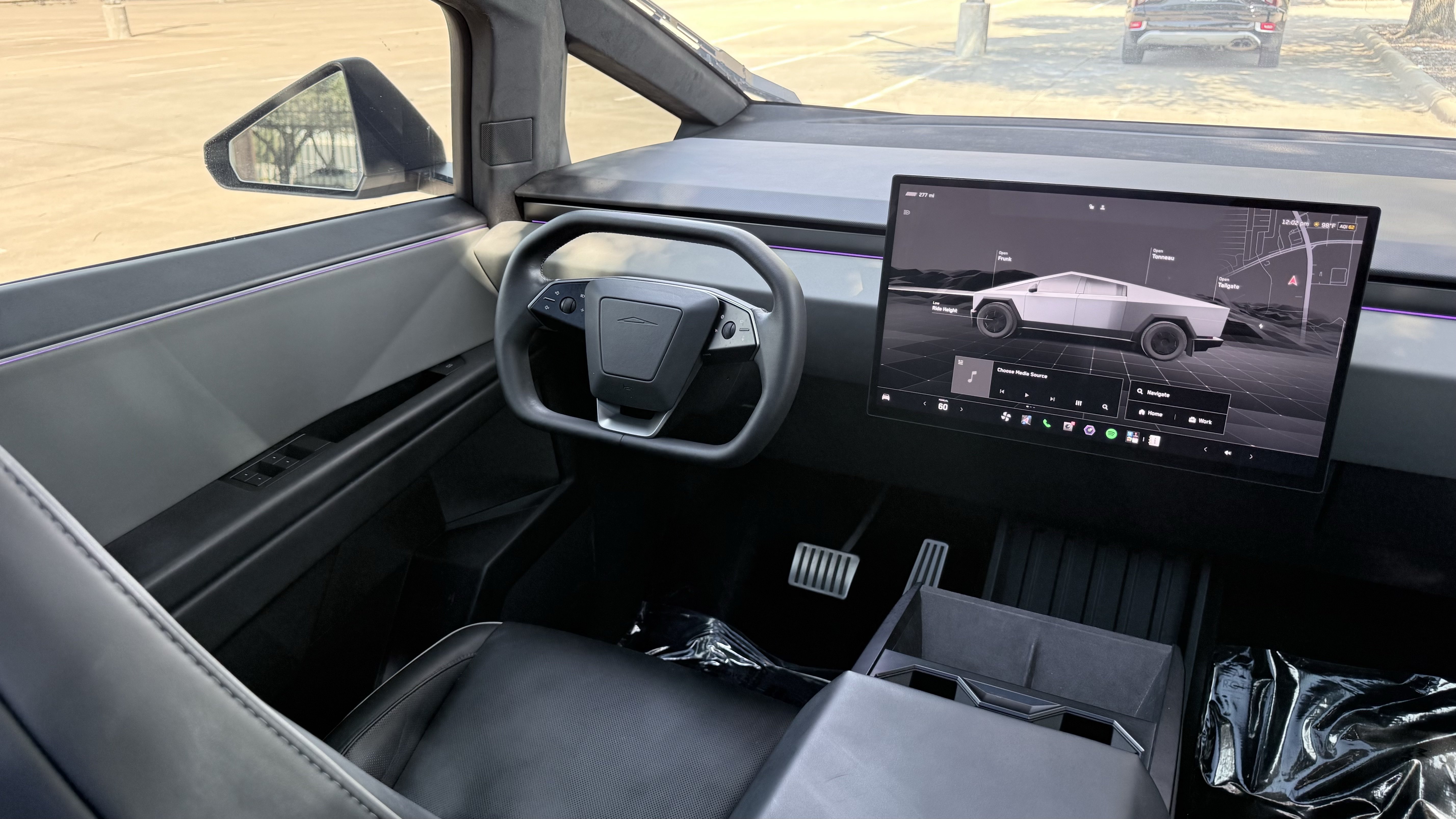 Used 2025 Tesla Cybertruck AWD Crew Cab image 61