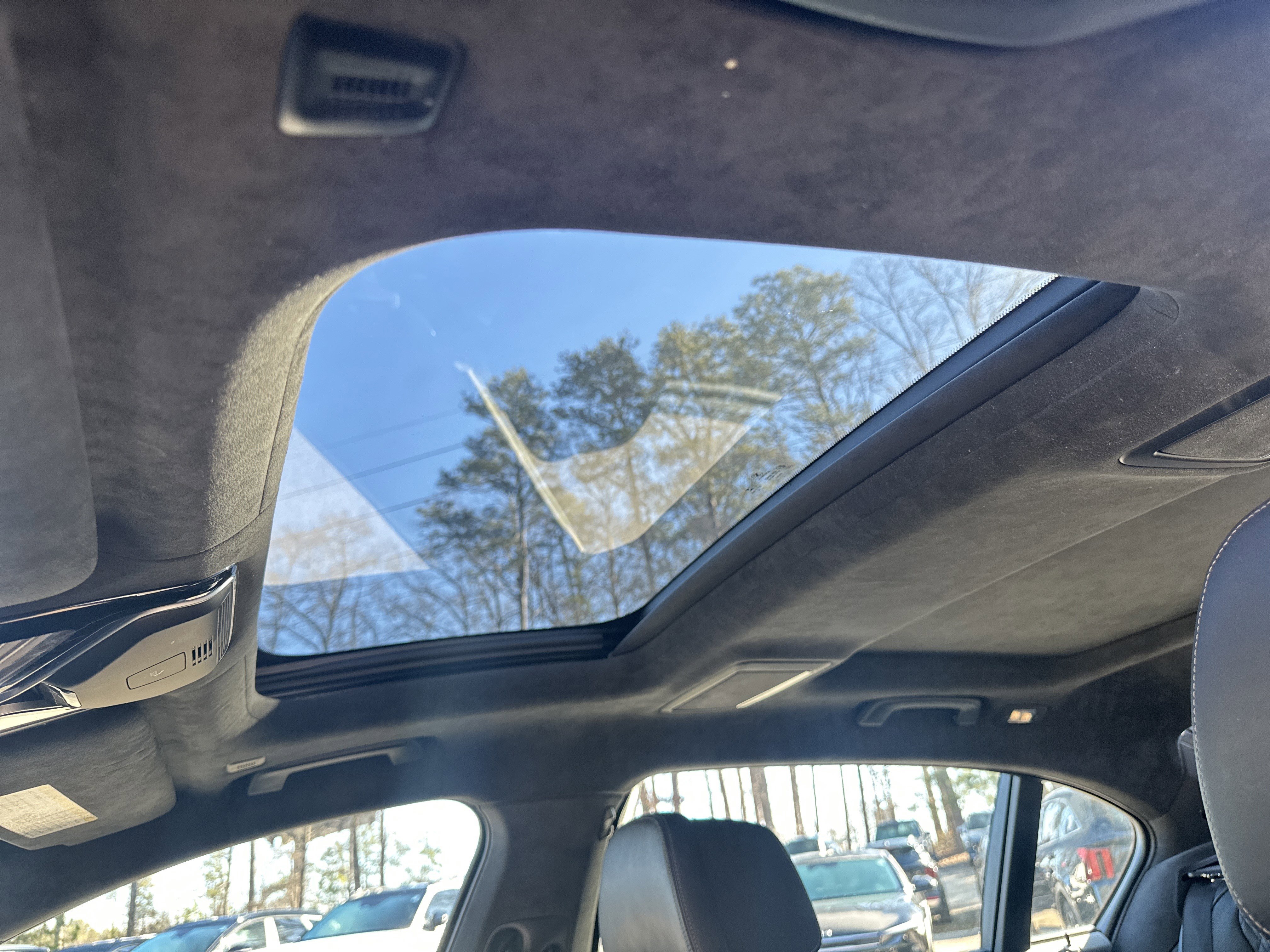 Used 2017 BMW 750i xDrive image 5