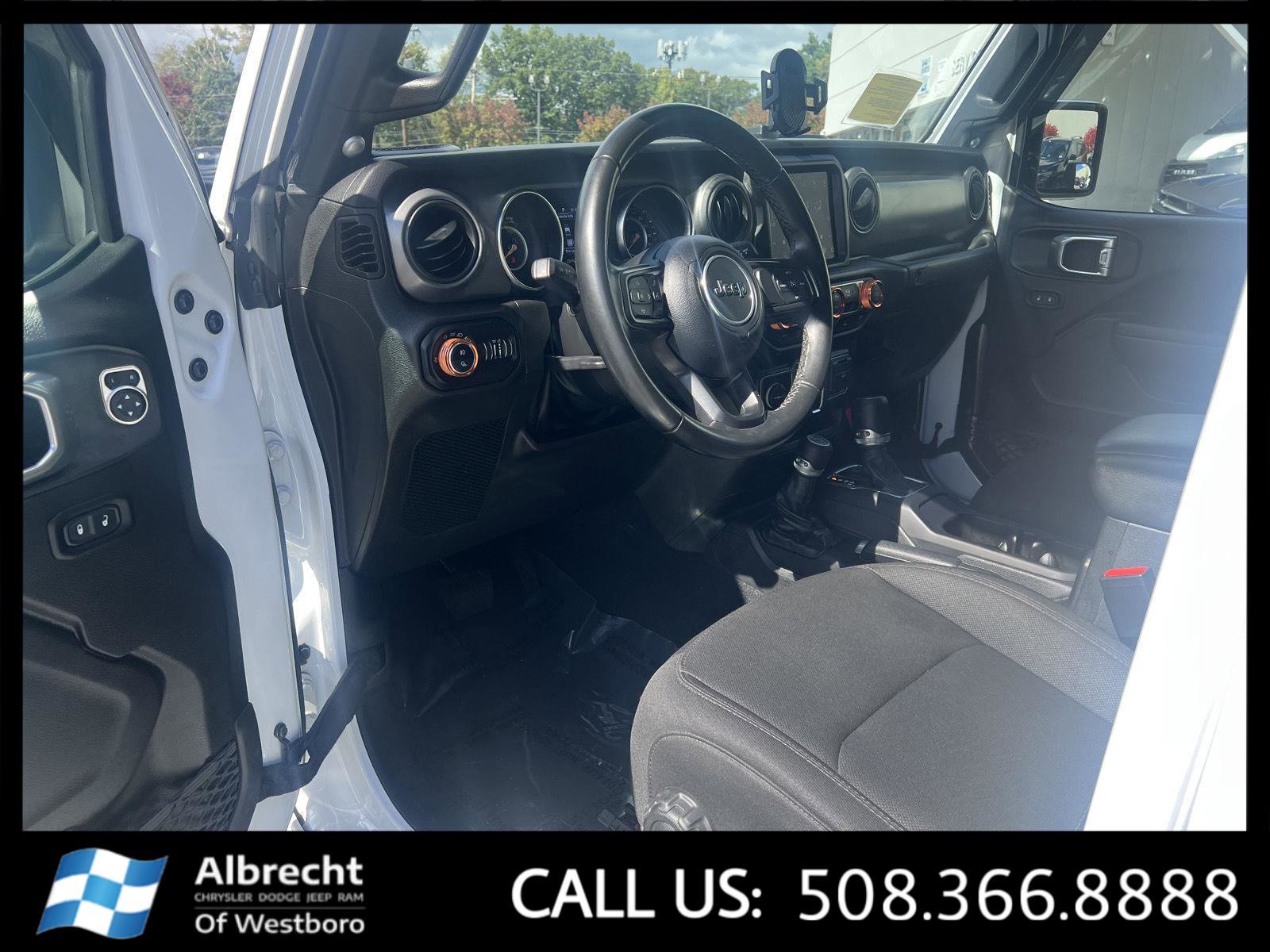 Used 2022 Jeep Gladiator Sport image 9