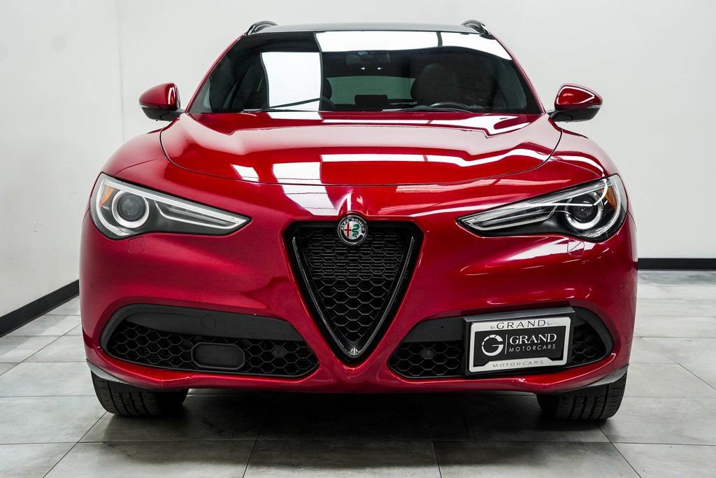 Used 2022 Alfa Romeo Stelvio Ti image 7