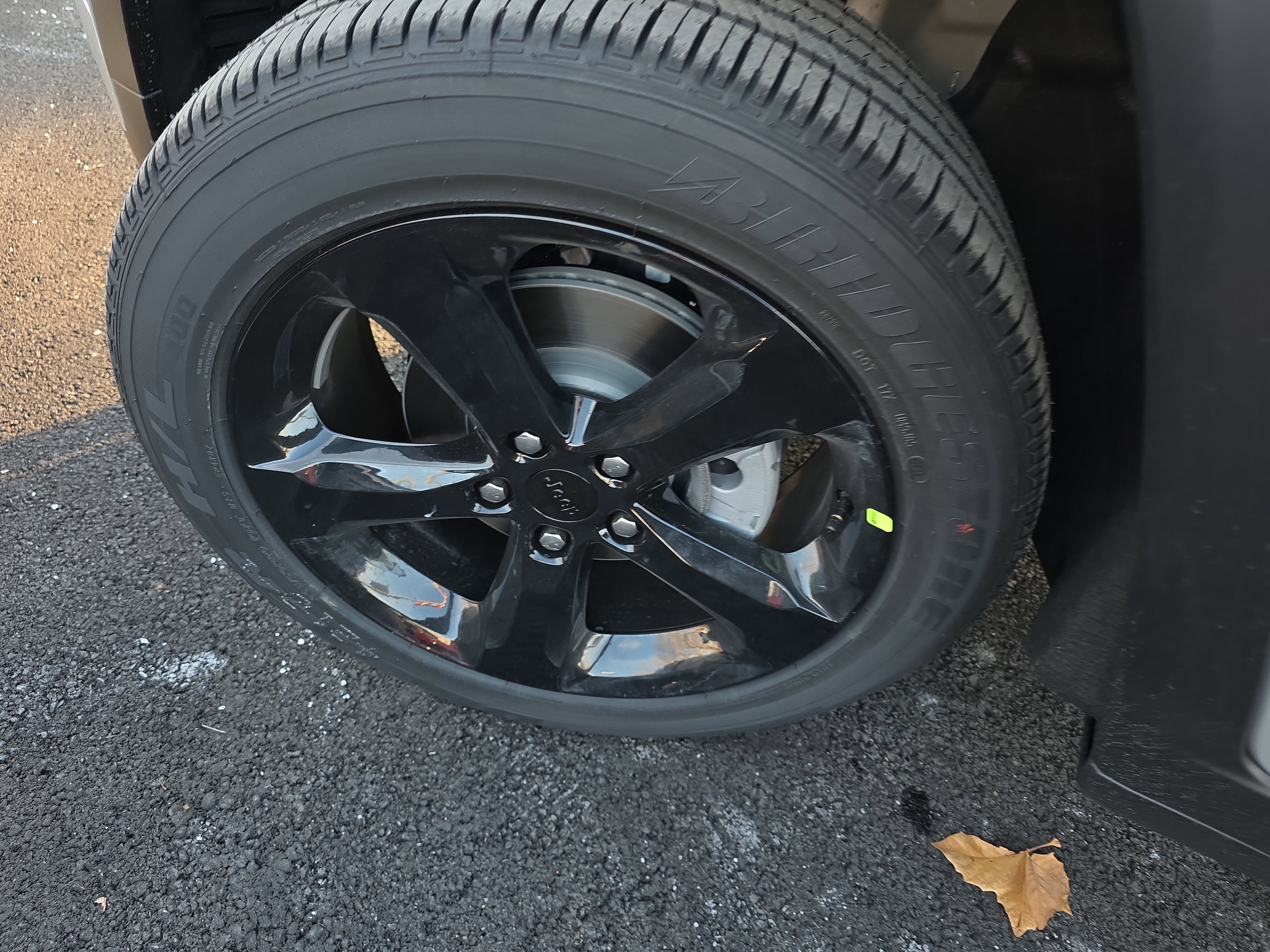 New 2025 Jeep Grand Cherokee Altitude image 32