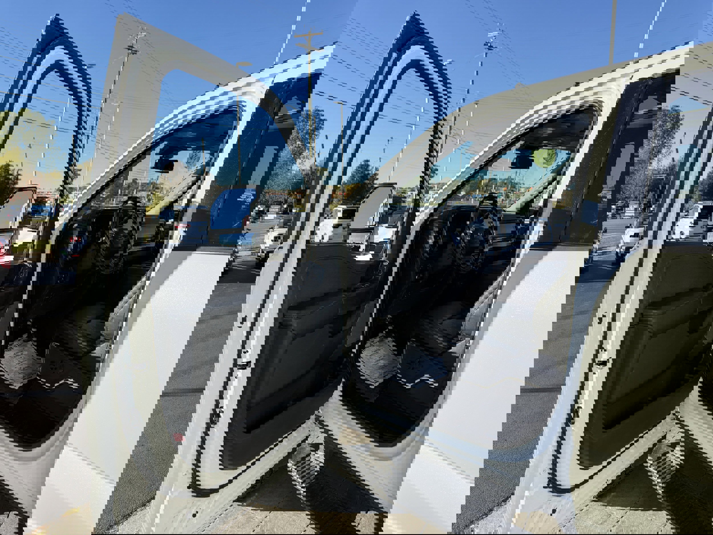 Used 2023 Ford F250 Lariat w/ Lariat Ultimate Package image 15