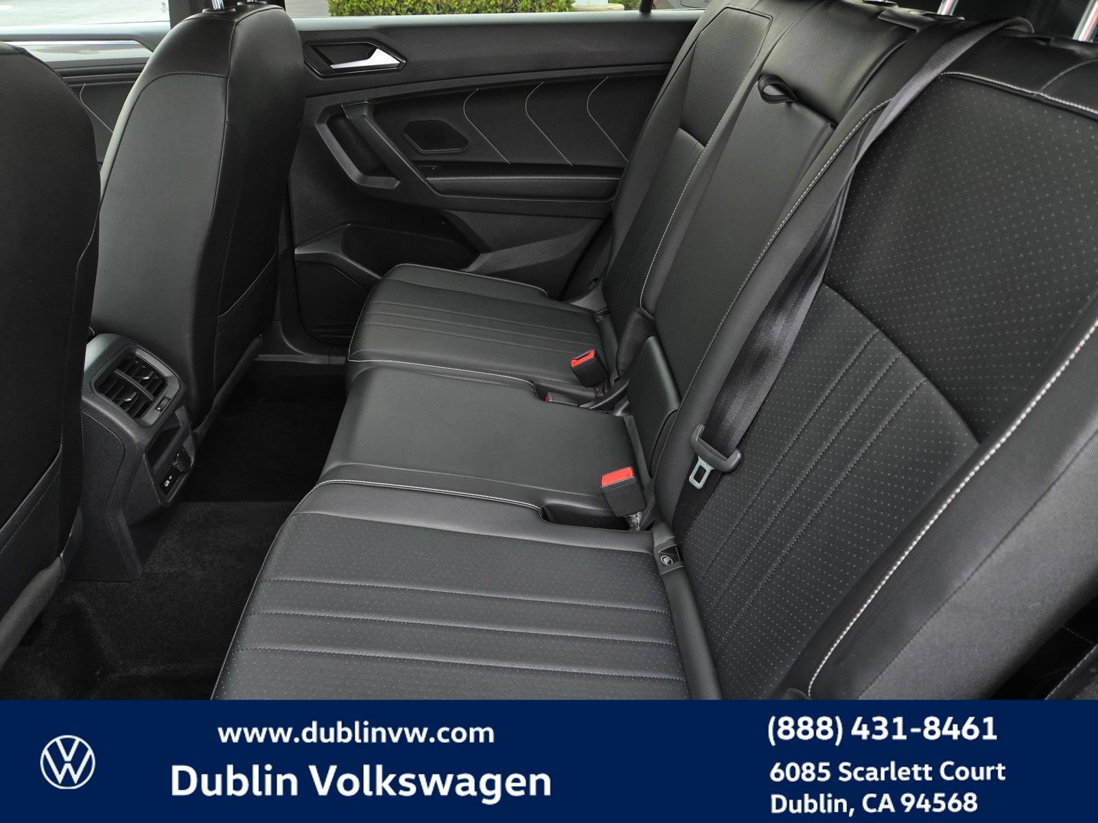 Used 2022 Volkswagen Tiguan SE R-Line FWD image 12