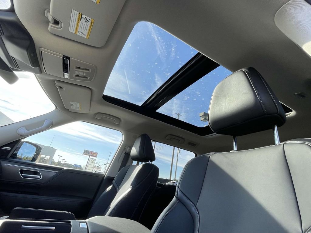 Used 2025 INFINITI QX80 Pure image 16