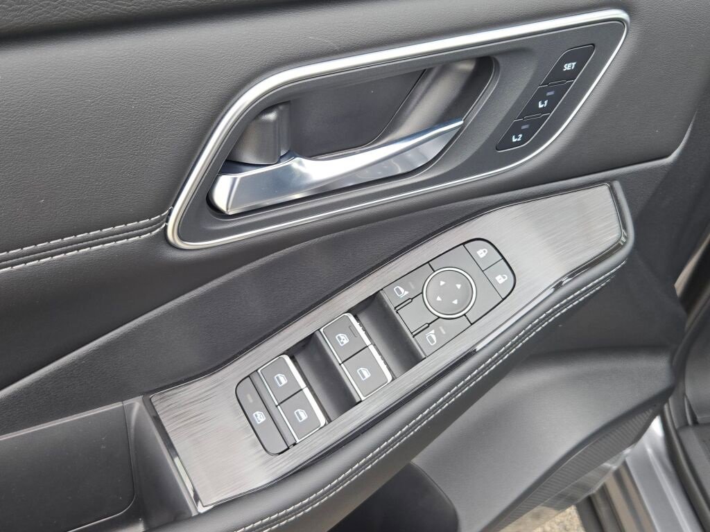 New 2026 Nissan Rogue Platinum w/ Platinum Premium Package image 21