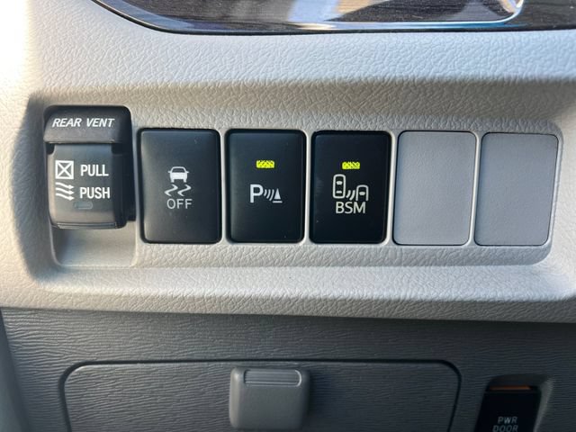 Used 2017 Toyota Sienna XLE w/ XLE Navigation Package AWD/4WD image 26