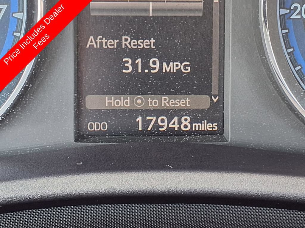 Used 2018 Toyota Corolla XLE FWD image 30