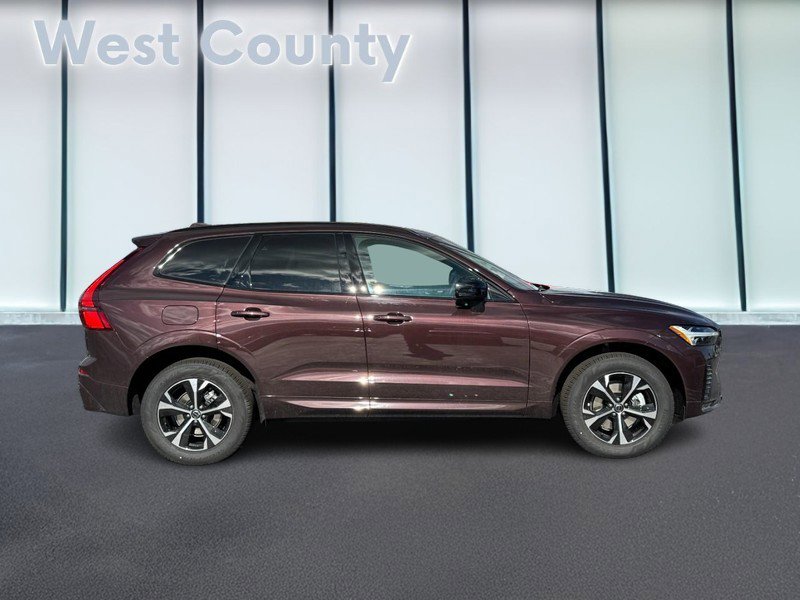 New 2026 Volvo XC60 B5 Core w/ Climate Package image 2