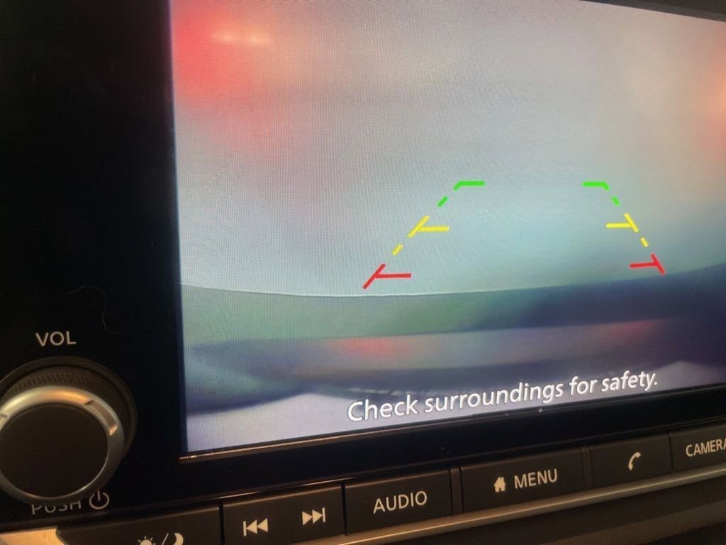 Used 2024 Nissan Rogue SV image 30