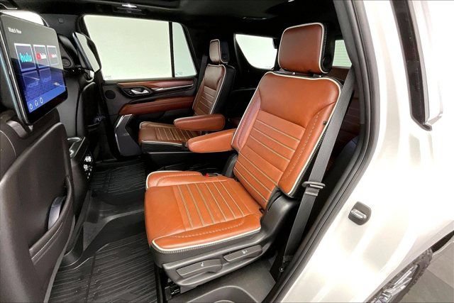 Used 2023 GMC Yukon Denali Ultimate AWD/4WD image 19