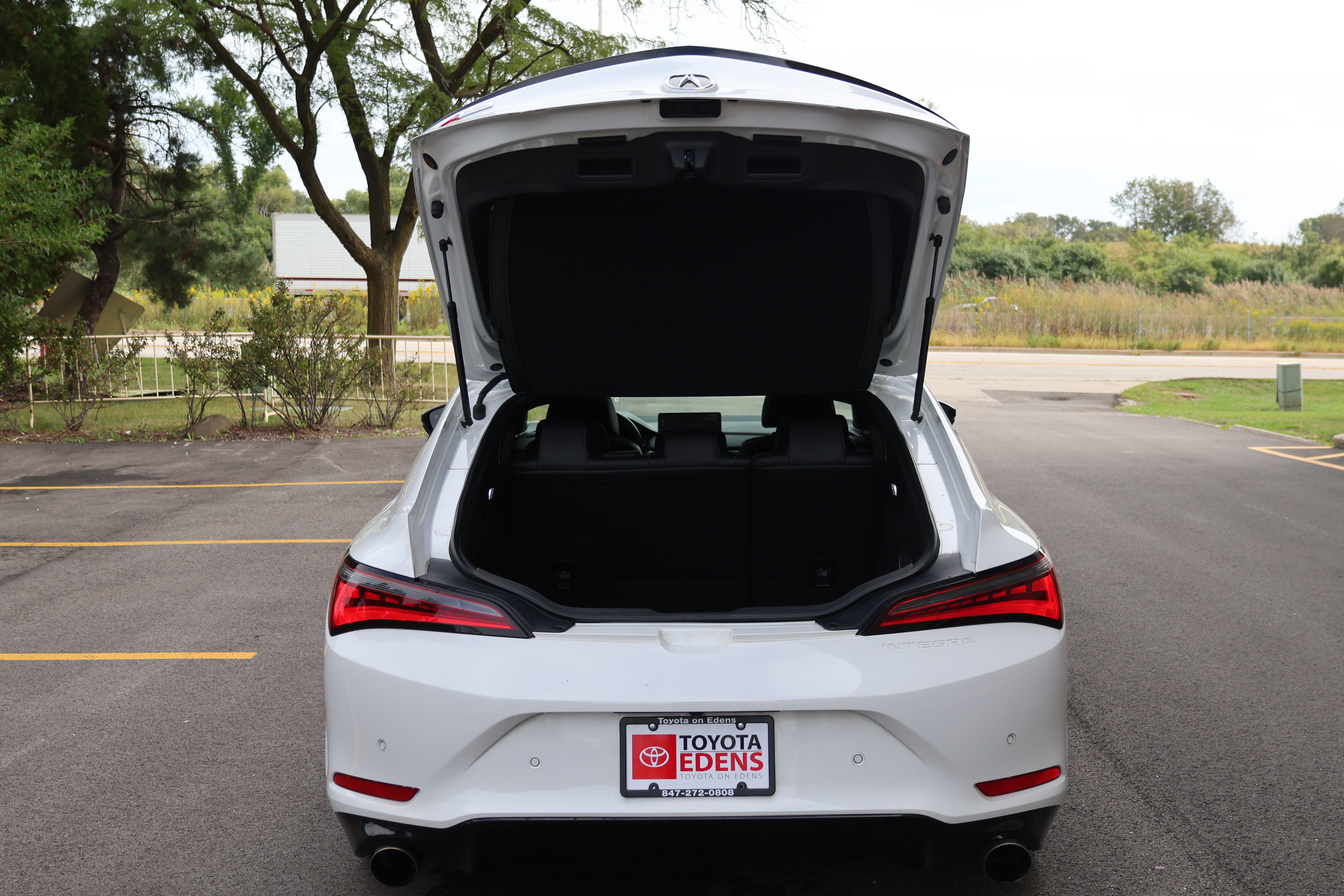 Used 2024 Acura Integra A-Spec w/ Technology Package FWD image 5