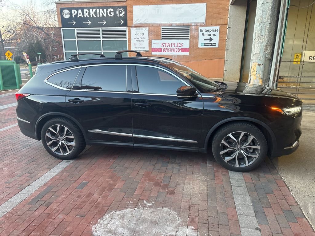 Used 2022 Acura MDX SH-AWD w/ Technology Package image 2