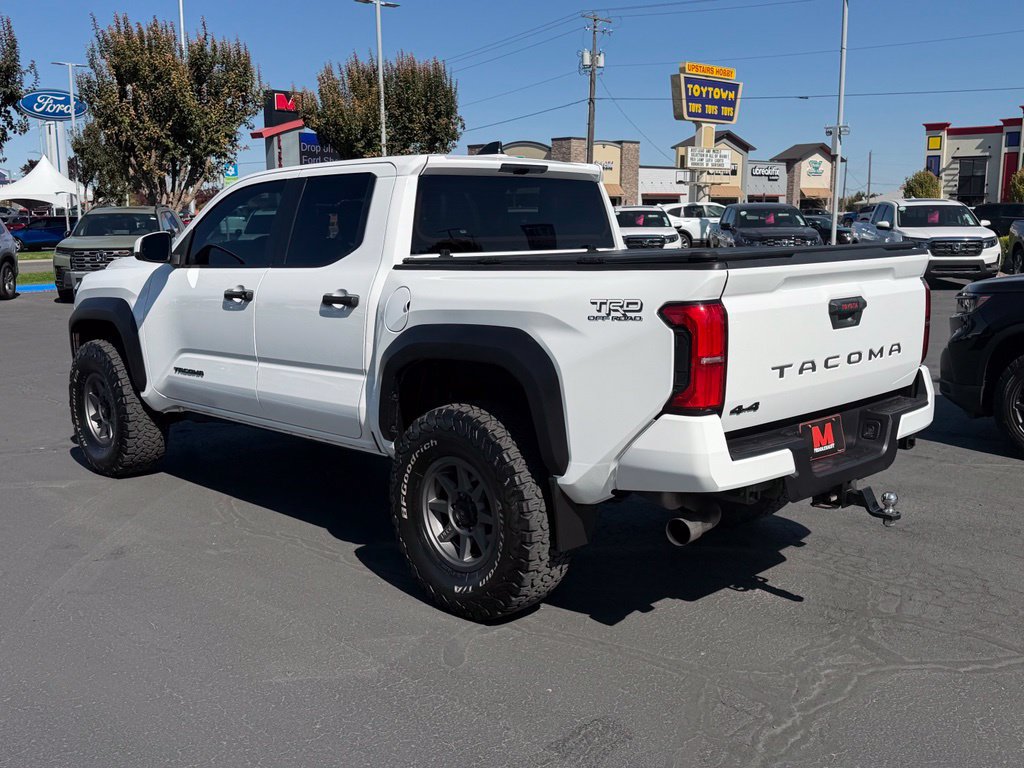 Used 2024 Toyota Tacoma TRD Off-Road AWD/4WD image 5