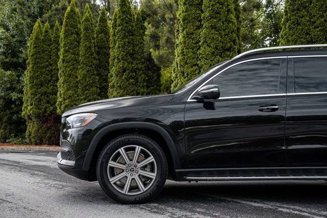 Used 2021 Mercedes-Benz GLS 450 4MATIC image 10