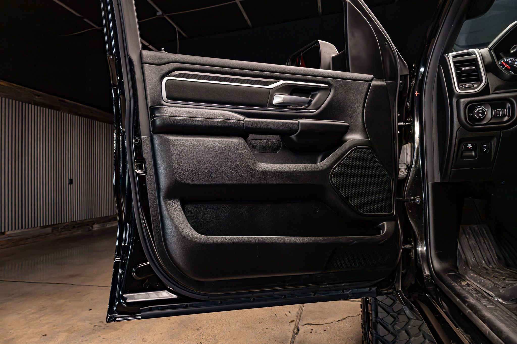 Used 2025 RAM 1500 Big Horn image 29