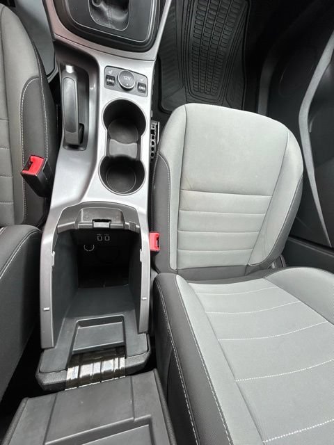 Used 2016 Ford Escape SE w/ Equipment Group 201A AWD/4WD image 22