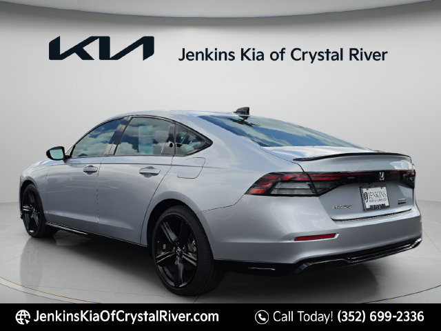 Used 2025 Honda Accord Sport image 8
