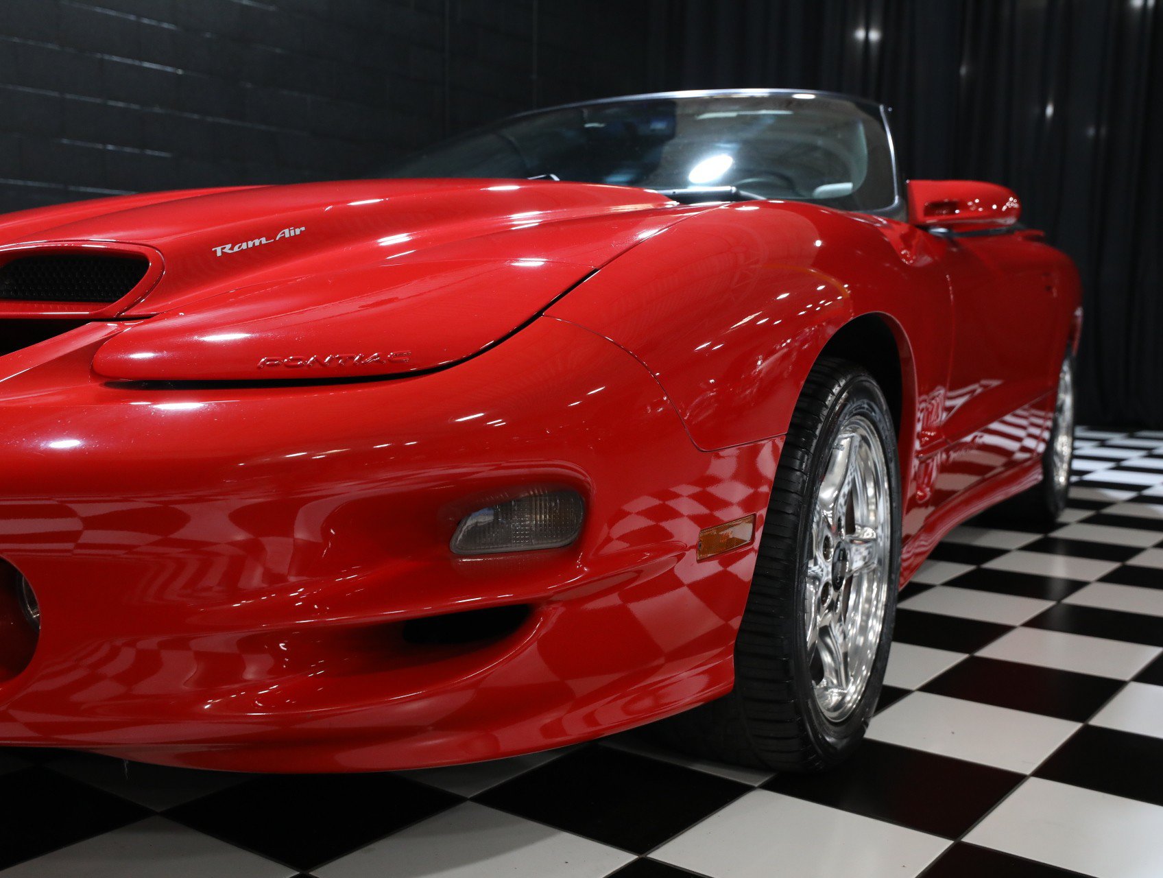 Used 1999 Pontiac Firebird Trans Am RWD image 17