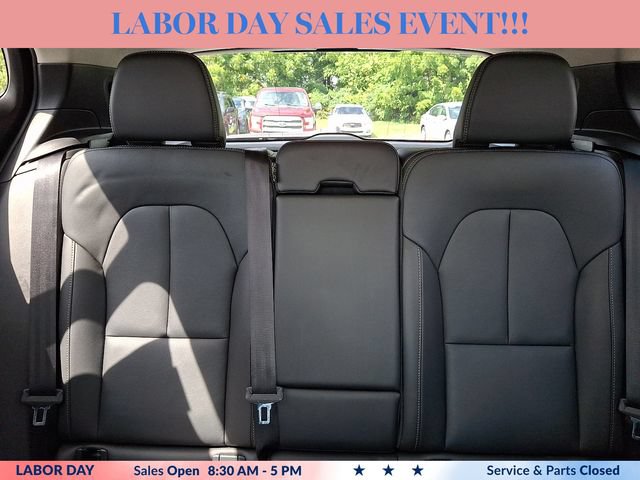 Used 2025 Volvo XC40 B5 Core AWD/4WD image 19