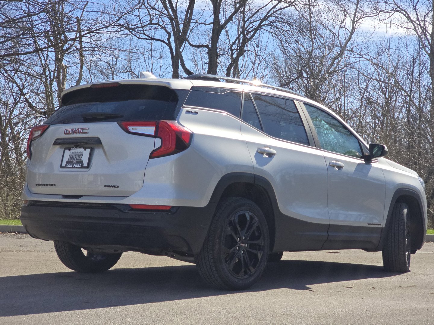 Used 2022 GMC Terrain SLE w/ Driver Convenience Package image 16