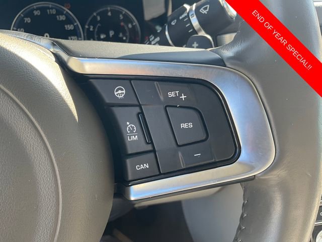 Used 2019 Jaguar XF Prestige image 19