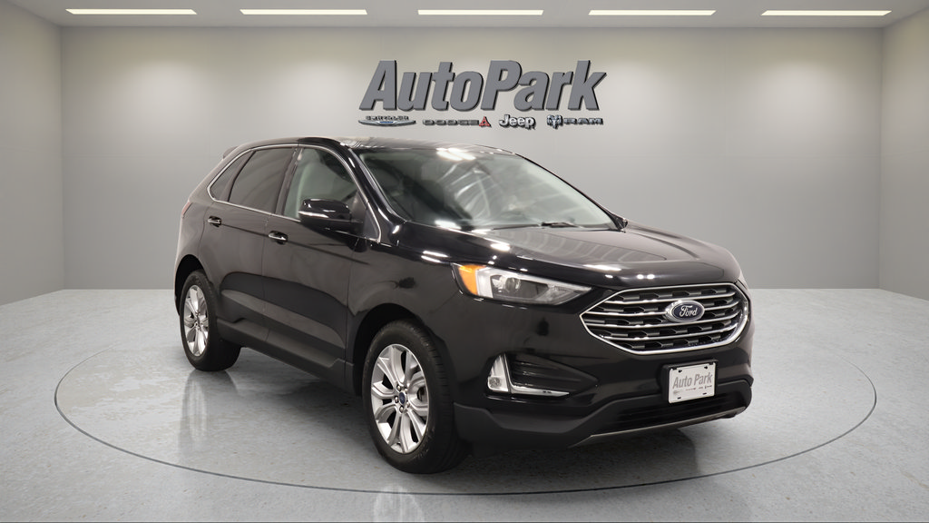 Used 2022 Ford Edge Titanium AWD/4WD image 2