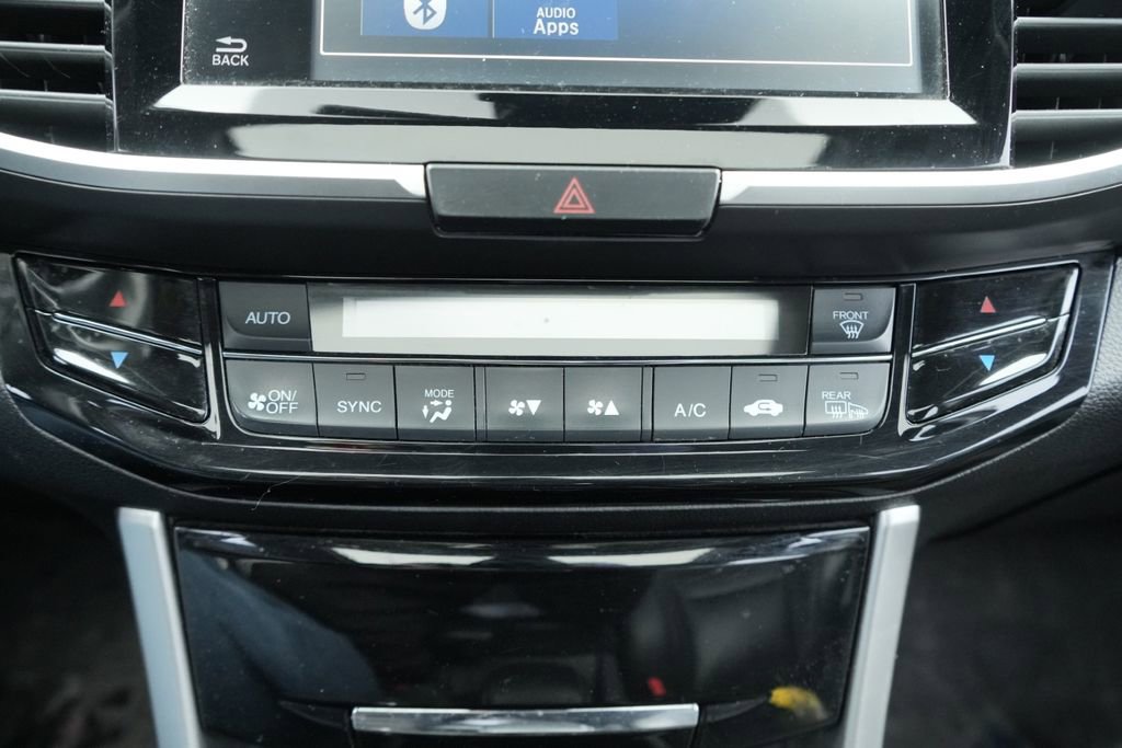 Used 2016 Honda Accord Touring image 35