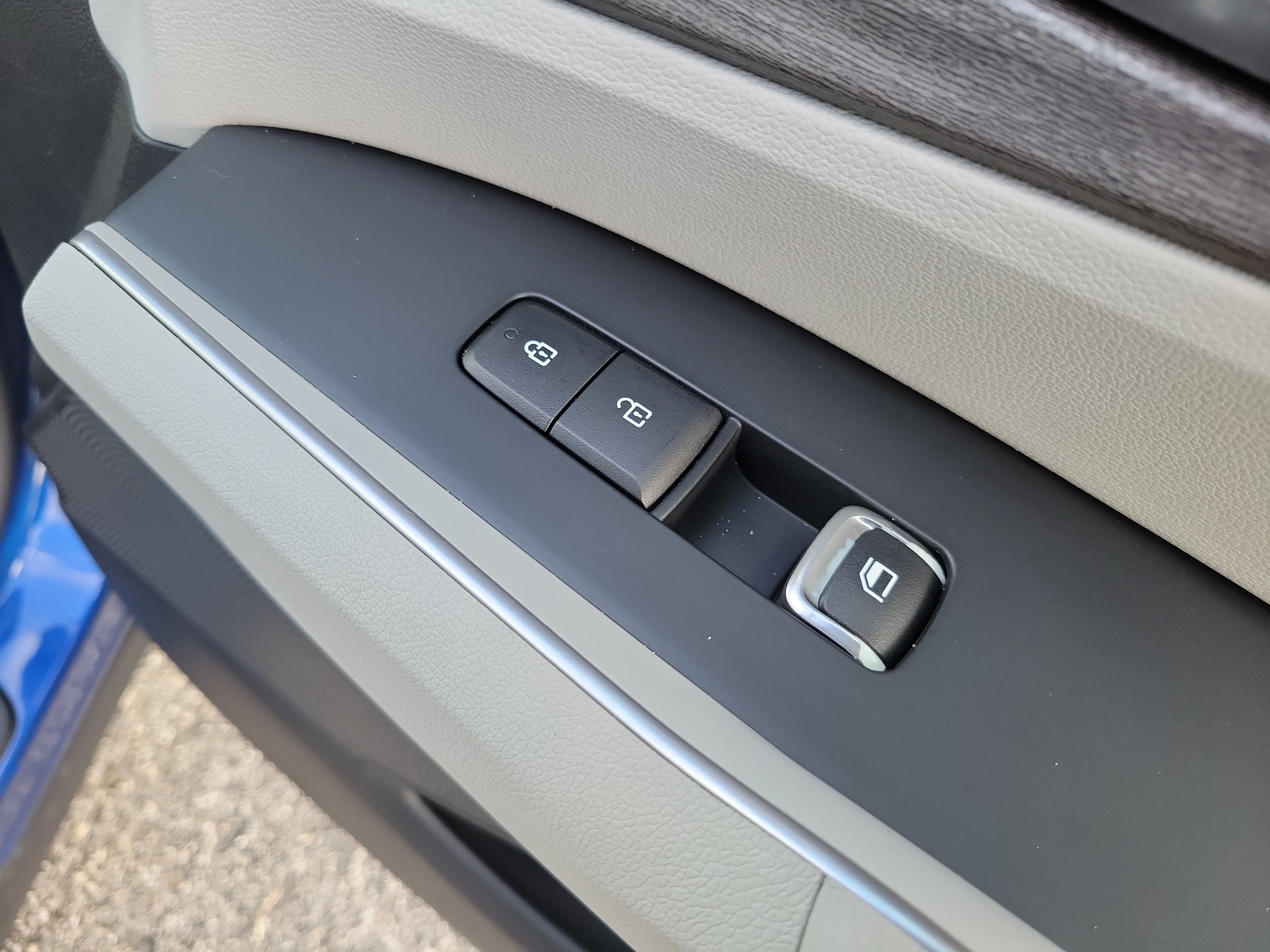 Used 2022 Kia Sorento EX w/ Panoramic Sunroof Package FWD image 11