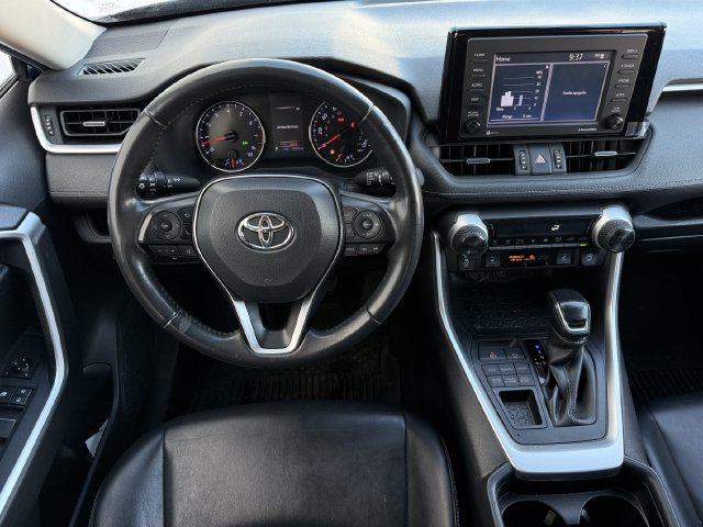 Used 2021 Toyota RAV4 XLE Premium AWD/4WD image 12