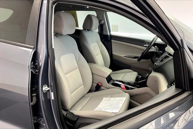 Used 2017 Hyundai Tucson Value AWD/4WD image 6