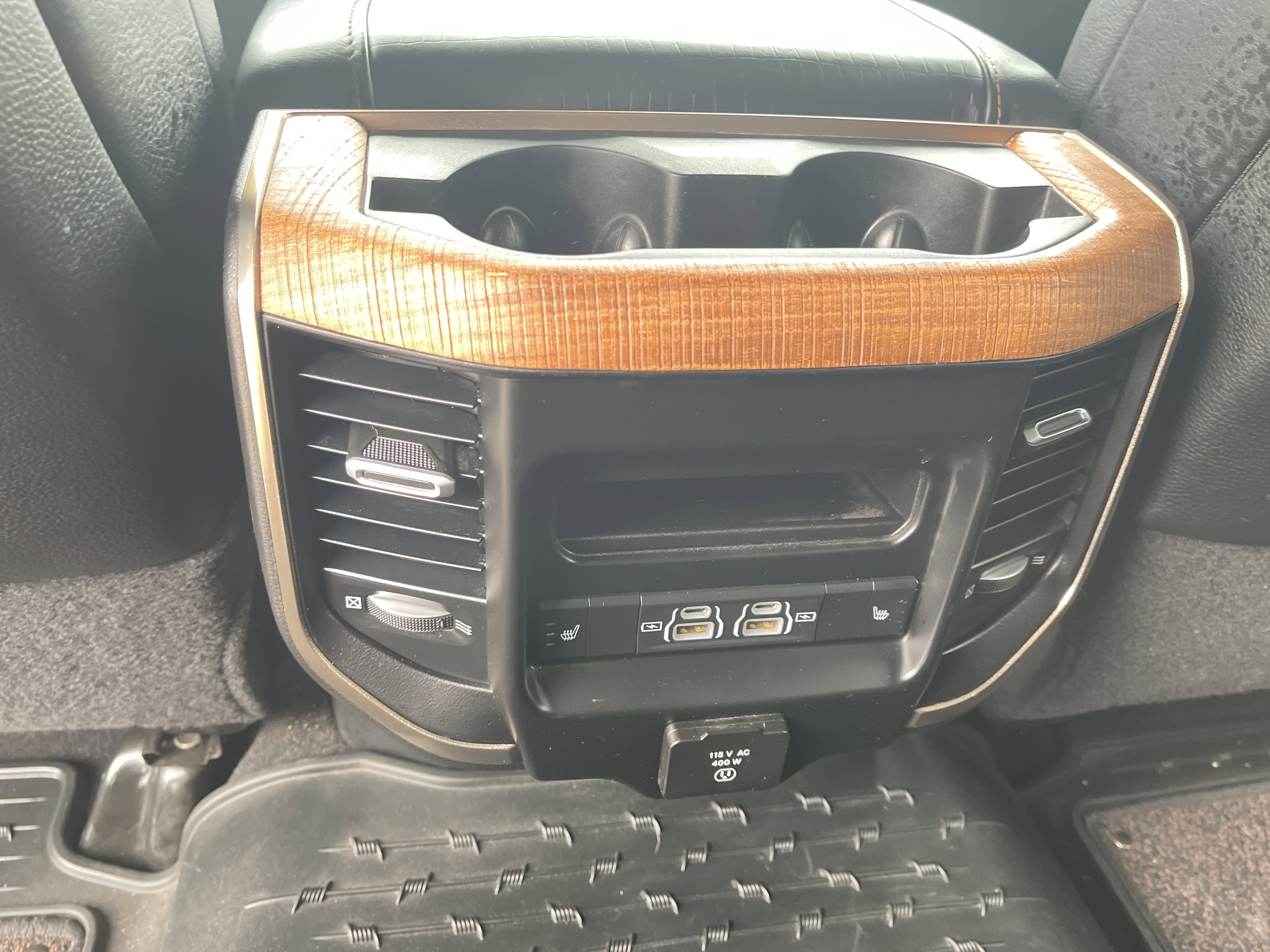 Used 2021 RAM 2500 Limited AWD/4WD image 39