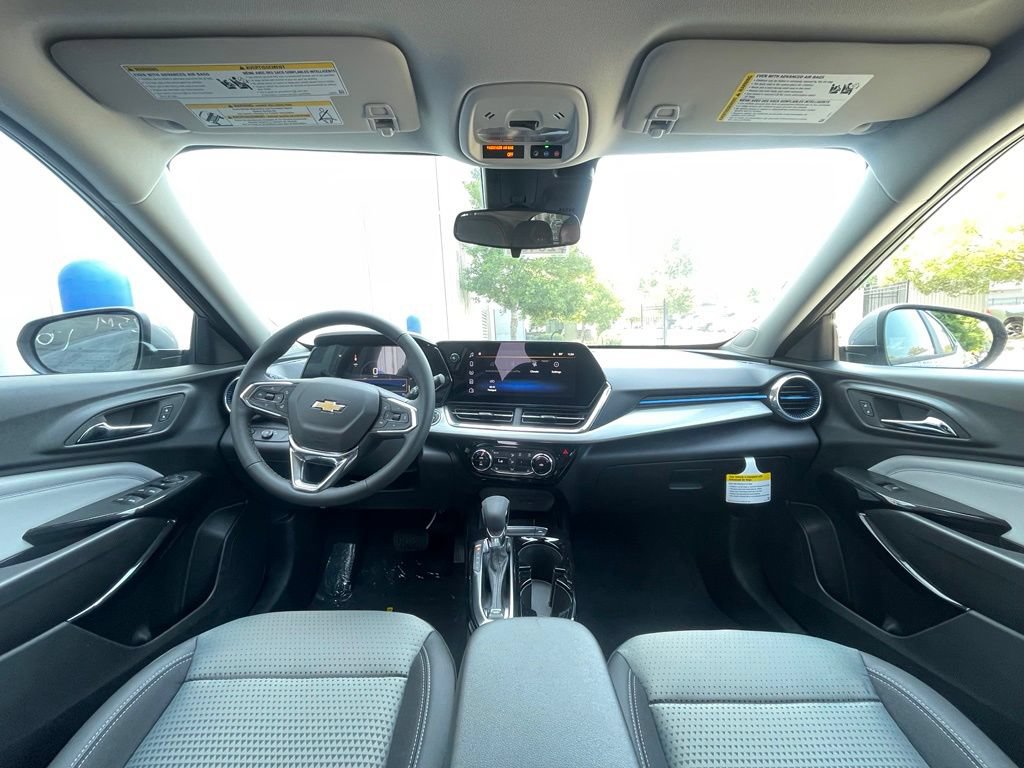 New 2026 Chevrolet Trax LT w/ Driver Confidence Package FWD image 29