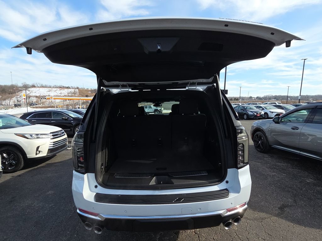 New 2026 Chevrolet Tahoe Premier w/ Sun And Tow Package AWD/4WD image 33