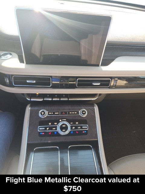 Used 2023 Lincoln Aviator Reserve w/ Equipment Group 201A AWD/4WD image 9