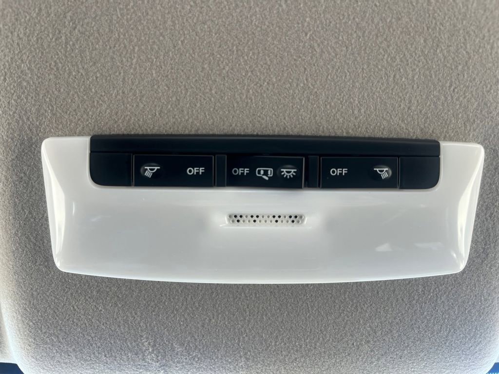 New 2025 Nissan Versa SV w/ Trunk Package image 7