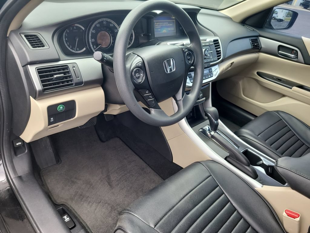 Used 2013 Honda Accord LX image 13