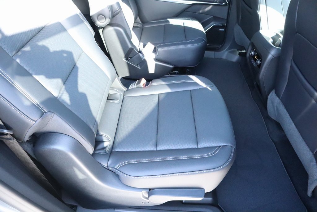 New 2026 Chevrolet Traverse LT image 15